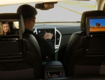 c260l后排娱乐,移动影院，尽享舒适旅途时光